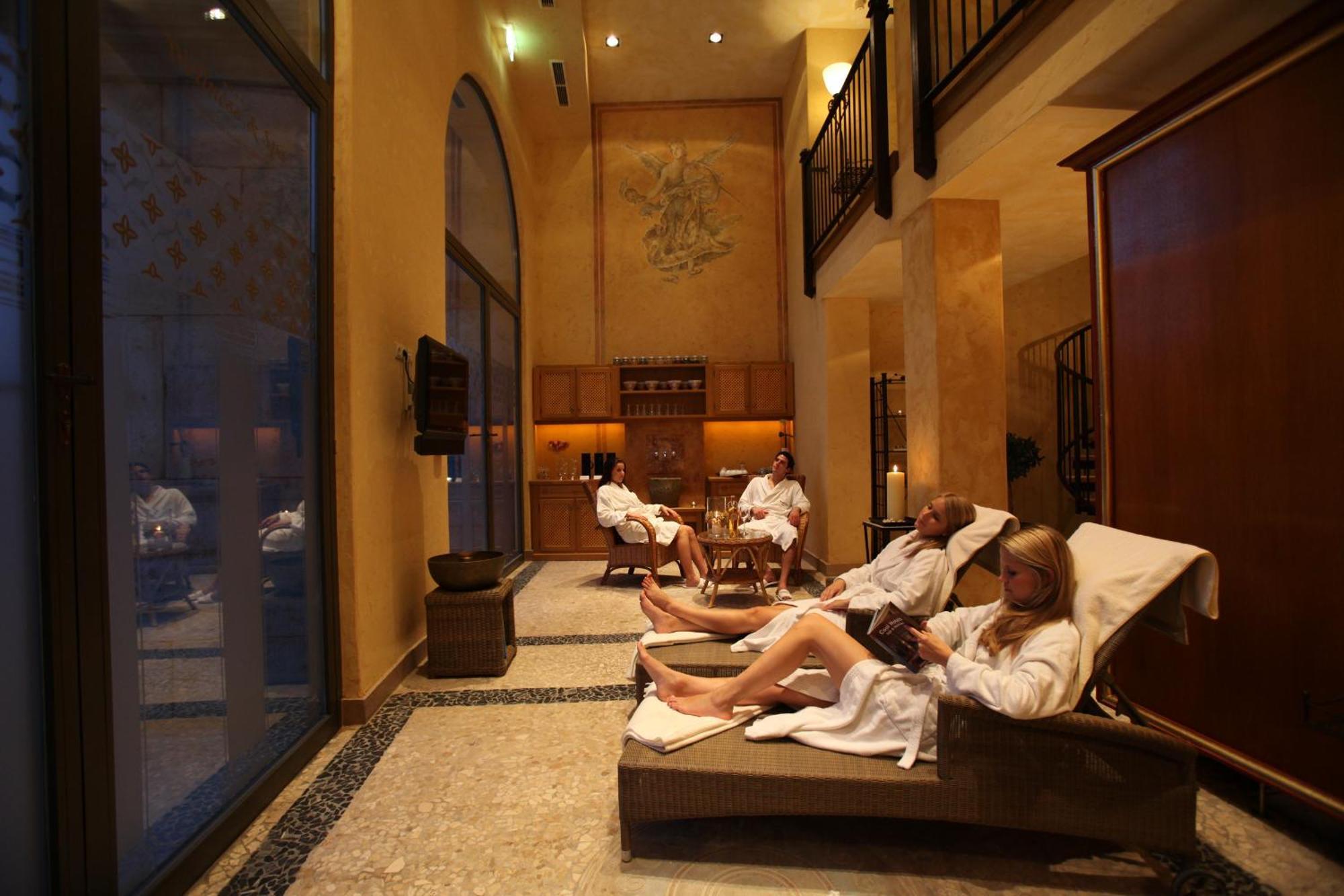 4 Hotel Rust Ngoại thất bức ảnh