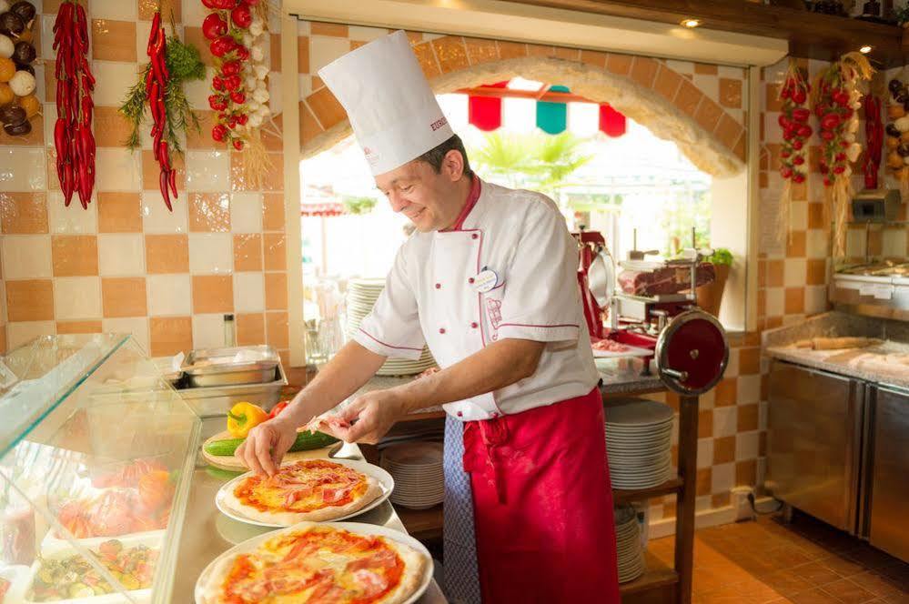 4 Hotel Rust Ngoại thất bức ảnh