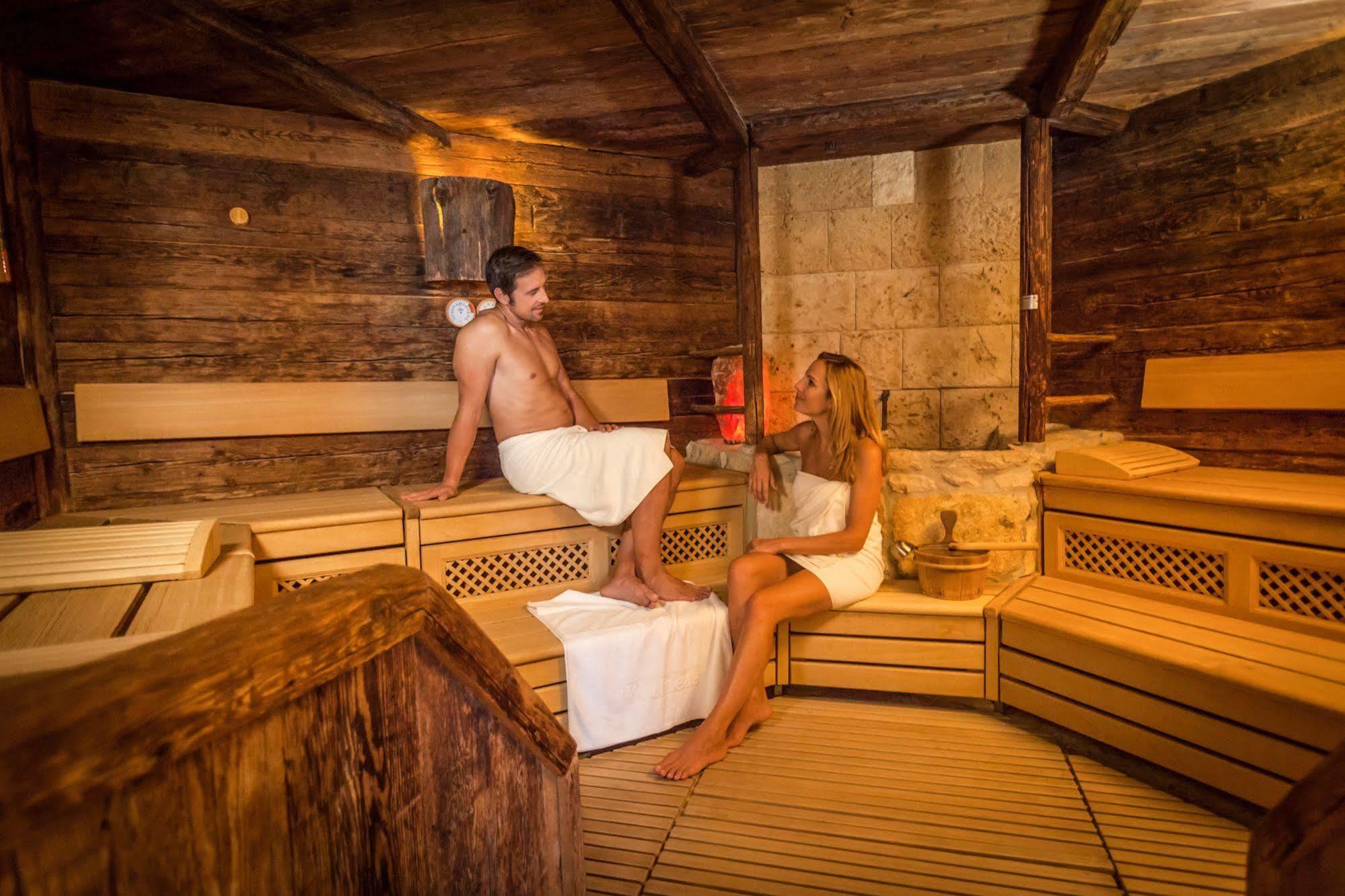 4 Hotel Rust Ngoại thất bức ảnh